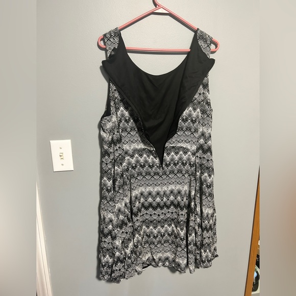 Torrid Black and White Aztec Mini Dress - Picture 6 of 8